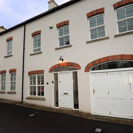 Royal Hillsborough Village Luxury Townhouse Kültér fotó