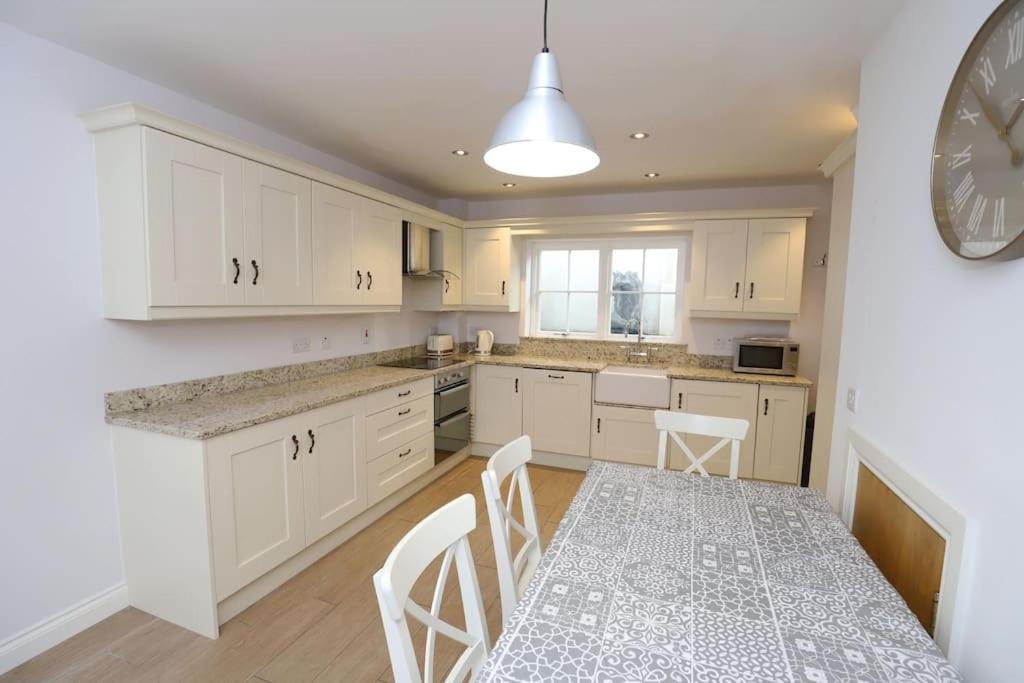 Royal Hillsborough Village Luxury Townhouse Kültér fotó