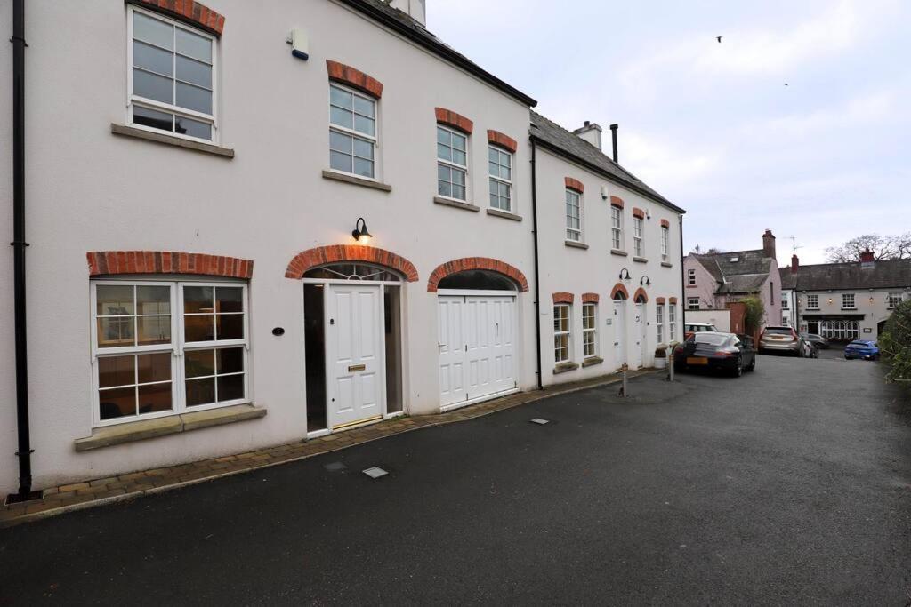 Royal Hillsborough Village Luxury Townhouse Kültér fotó