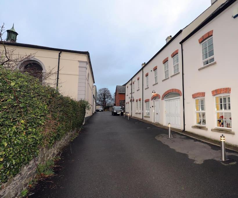 Royal Hillsborough Village Luxury Townhouse Kültér fotó